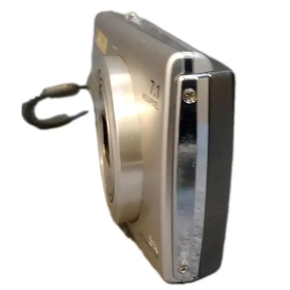 Olympus Stylus 780 u Digital Camera 7.1MP Silver 5xOptical Zoom AF Lock Silver